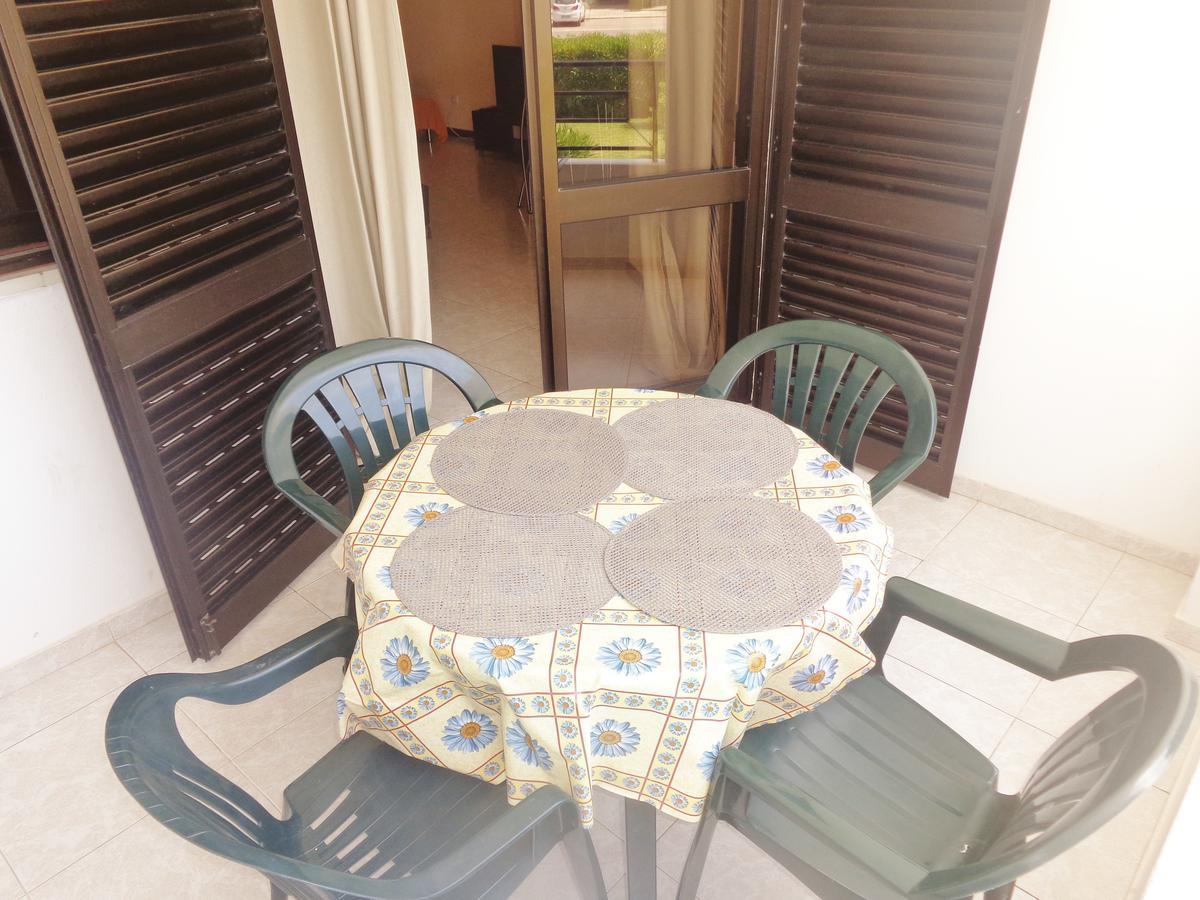 אלבופיירה Apartamento Praia Dos Salgados מראה חיצוני תמונה