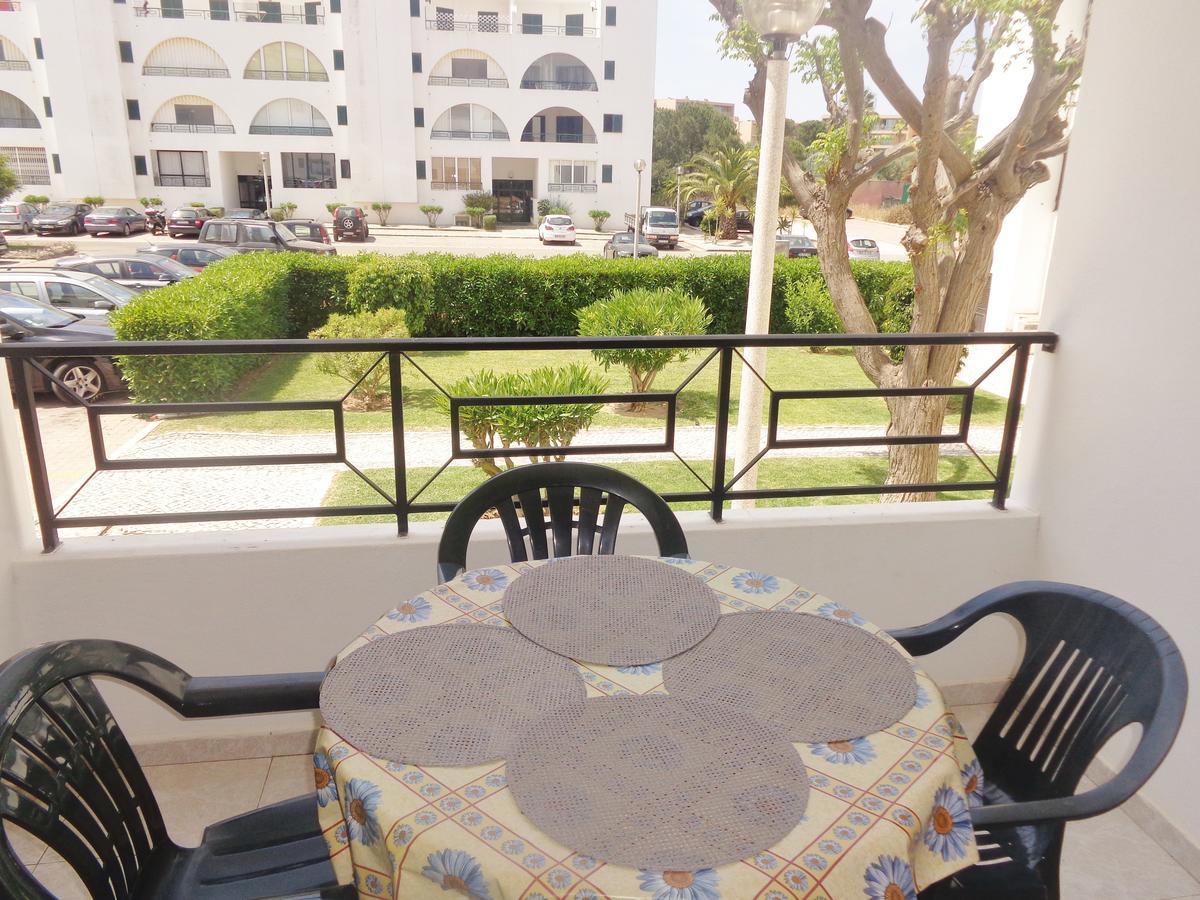 אלבופיירה Apartamento Praia Dos Salgados מראה חיצוני תמונה