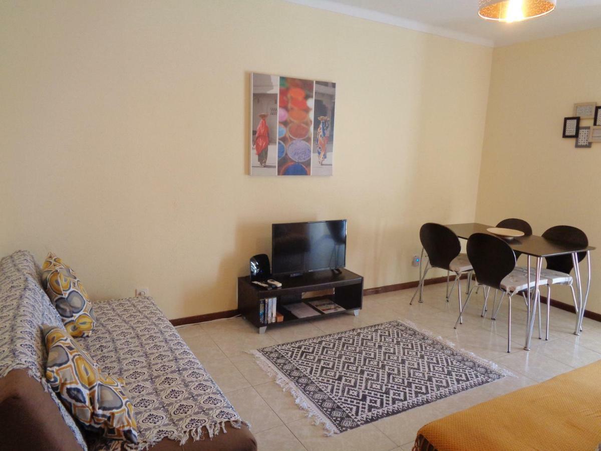 אלבופיירה Apartamento Praia Dos Salgados מראה חיצוני תמונה
